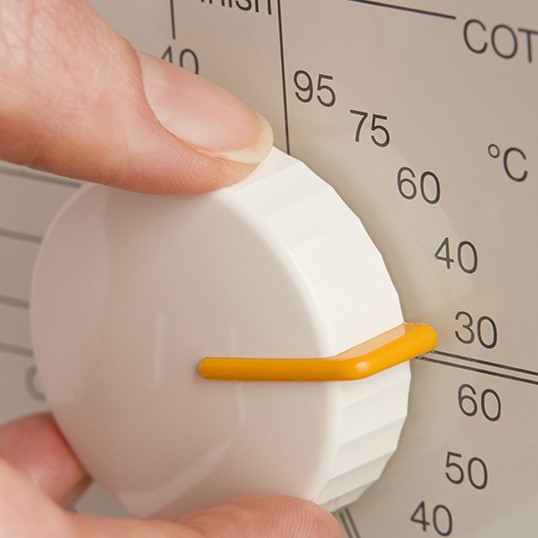 Dry your clothes at low speed in the dryer